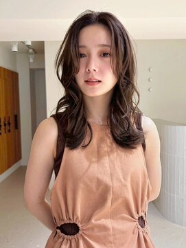 フィルムス 田町芝浦(FILMS) 黒髪/クラゲヘアー/オリーブグレー/小顔/ココアベージュ/田町