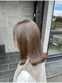大人女性のグレージュブラウンカラー