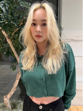 アフィナー 新宿(Afinar) ブリーチハイライト髪質改善ダブルカラーレイヤーカット/新宿駅