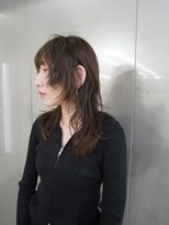 ヒメル(HML U/2A)&nbsp;デザインウルフレイヤー/大人ウルフヘアー/透明感オリーブカラー