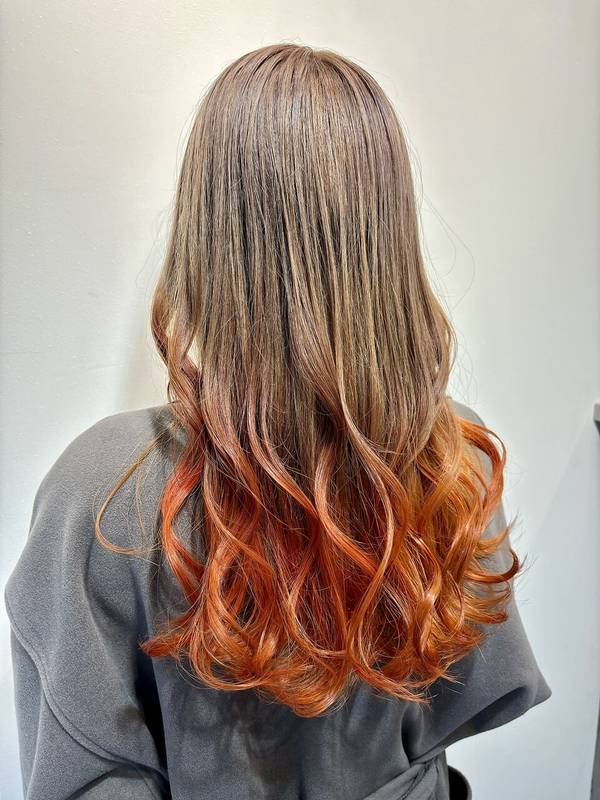 2026年夏】ミルクティーベージュ グラデーションの髪型・ヘアアレンジ
