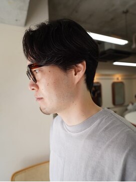クオル キャスト 神戸三宮(QOL×cast) 大人毛流れニュアンスパーマ