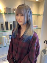 ラパンセ ブルー(LA PENSEE BLEU)&nbsp;エンドカラー　グレー×コバルトブルー　レイヤーカット