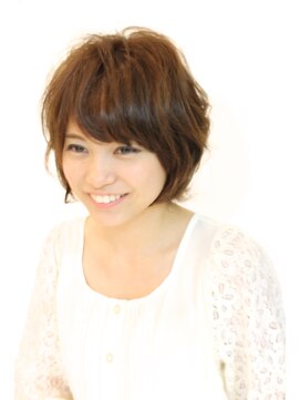 ヘアーアンドカラー チェス(Hair&Color CHESS) フレンチクラシカルショートボブ