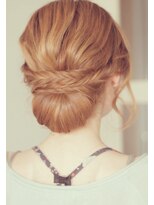 ヘアーサロン リノ(Hair Salon Lino)&nbsp;サイドフィッシュボーンまとめアレンジ