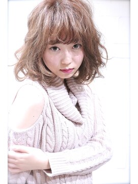 ホラン(HoLan) 【HoLanラフウエーブ】スポンテニアス前下がりボブミルクティー