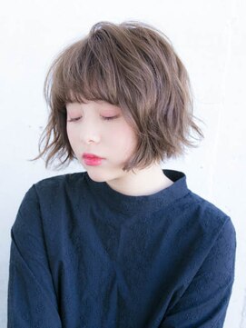 ルティア(Lutia) Lutia★切りっぱなしボブ グレージュ オン眉 大人かわいい