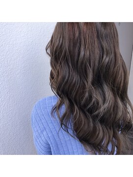 グレース(GRACE) イルミナグレージュ