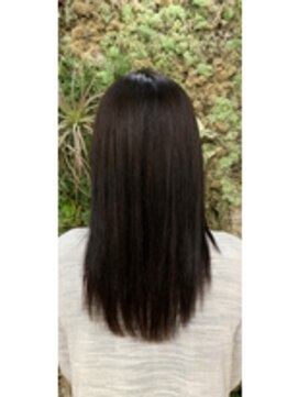 ヘアメイク アンティ シャンドラ縮毛矯正＋HUEグロス♪