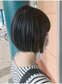 CINQ 綺麗にまとまるセミウェットショートボブ☆