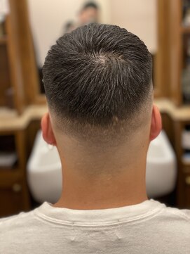 ヒロギンザバーバーショップ 新宿店(HIRO GINZA BARBER SHOP) クロップスキンフェード