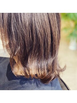 モハナ(m.ohana) 女性らしいミディアム