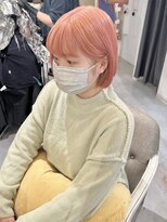 ピヨン 心斎橋(piLLon)&nbsp;コーラル　ベビーピンクホワイトグレージュカラー 斜めバング