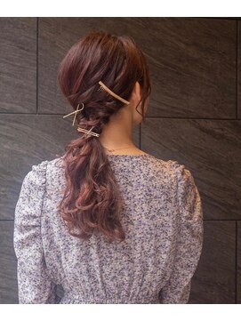 フレーム ヘア ルーム 天王寺駅前店(FRAME hair room) ゆるふわローポニーテール