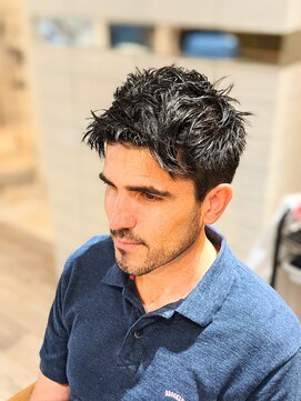 エルゴ 川崎西口(ergo) 刈り上げグラデーションショートレイヤー