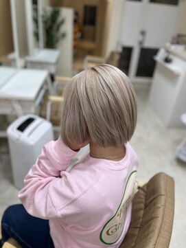 カリーナ(CARINA) ホワイトカラー/ホワイトベージュ