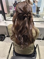 イル(il)&nbsp;波巻きウェーブハーフアップ【刈谷　安城　知立】