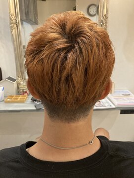 ヘアブティック ハコ(hair boutique haco) 【haco】 ハイトーン刈り上げショート