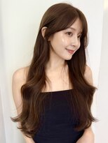 ローネス(LONESS)&nbsp;透明感、柔らかさのあるブラウンベージュ【表参道/青山】