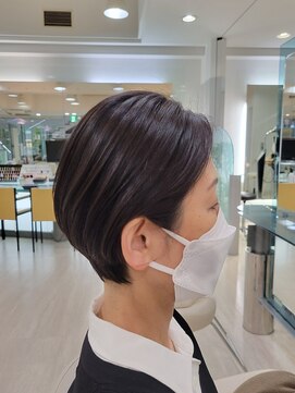 クオーター(QUARTER) 骨格矯正耳かけレイヤーショート