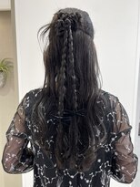 ケンジ 横浜(KENJE)&nbsp;個性派ハーフアップアレンジ