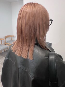 ミュラ(mulah) ハイトーンカラーピンクベージュ＊切りっぱなしロブ透明感カラー