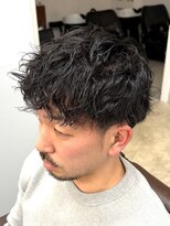ノイセル(Noisyle)&nbsp;MEN’S HAIR/波巻きツイストスパイラル/リバースセンターパートO
