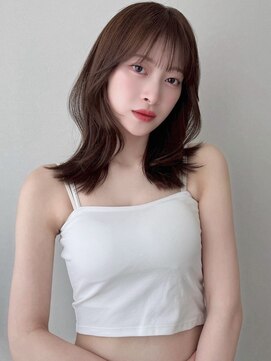 リス バイ ソヨン(Lis by SOYON) 大人ガーリー似合わせカット/レイヤーカットハッシュカット/z616