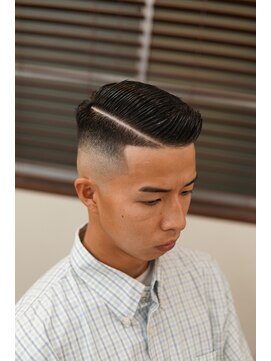 ザ チョップ ショップ ハラジュク(THE CHOP SHOP HARAJUKU) ハイスキンフェードサイドパート