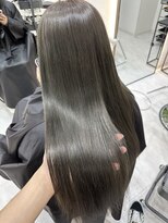 ReFa認定プレミアムサロン 全席個室美容室 Zina ガーデンズ千早【6/27OPEN(予定)】&nbsp;美髪オリーブグレージュ×髪質改善 千早 美容室