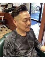 ハナイ(hanai) アップバングツーブロックフェイド