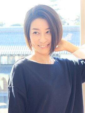 カノア(CANNOA.) 【CANNOA】大人女性に大人気　前下がりショートボブ