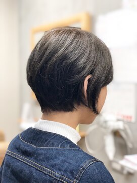 ヘアクリエイト フライ(hair create FLY) 前下がりショート