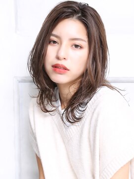 無垢(muku) 大人可愛い２０代３０代４０代小顔セクシーミディ 外国人風 B2