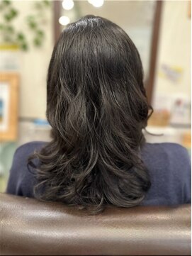 アイナ(aina) ふんわり柔らか【エアリーフェザーウェーブ】