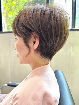 ビュートヨナカ(VIEW TOYONAKA) 前髪あり/くびれショート/オリーブベージュ/髪質改善/阪急豊中