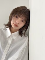 ラグゼ(Luxe) 【Luxe井上彩】オリーブベージュレイヤーカットウェットヘア