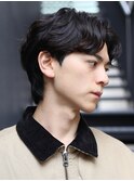 センターパートウルフ緩めパーマ
