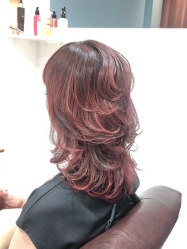 ヘアー グリーン(hair green) 30代40代50代/ウルフレイヤー/ハイレイヤー/レッドハイライト