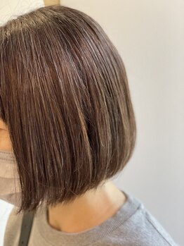 シス(sisu)の写真/ダメージでお悩みの方におすすめ◎ダメージレスで、透明感あるおしゃれな髪色が叶う本格サロン