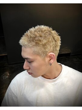 キングスマントーキョー 府中店(KINGSMAN TOKYO) アップバング / ツーブロック / スキンフェード 【府中】