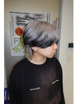 ウーズ ハラジュク(Ooze.HARAJUKU) ハッシュカットグレージュデザインカラーツートーンカラー原宿
