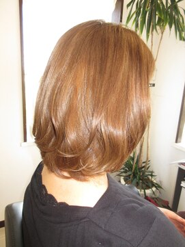 コア フィール ア デイ(COIFFURE A DAY) 【見附今町M3D】ハイブリッドカラー