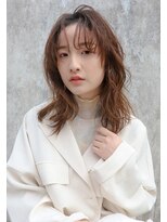 エンクス(enx)&nbsp;切りっぱなしセミディスタイル×ベージュカラー