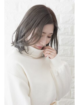 ノイン(noine) カジュアルだけど適度な上品さもほしい。