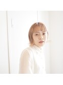 ハイトーン　外ハネワンレンボブ