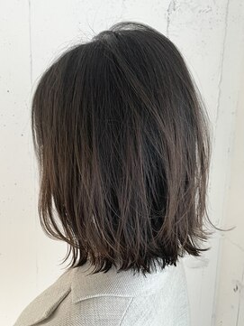 ストレータ バイ マリオ(Strata by mario) 柔らかニュアンスボブ