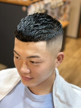 バーバー スタジオ ラフテル(Barber Studio RAFTEL) クロップスタイル