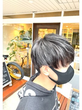 ディアバースデー(Dear Birthday) ブリーチ2回でホワイトメッシュ☆