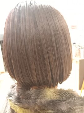 シャンプーボーイ ハイトーンボブ